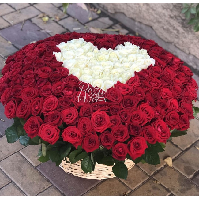 Пламенное сердце в Грозном от магазина цветов «Roza Plaza»