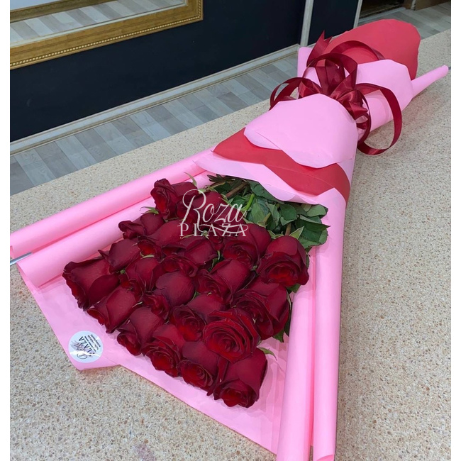 Букет «Мадмуазель» в Грозном от магазина цветов «Roza Plaza»